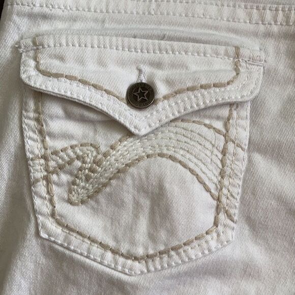 Vanilla Star Jeans Denim Shorts - Picture 6 of 6